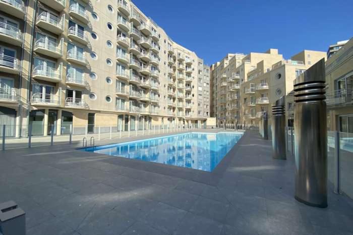 Appartement Met Zeezicht, Zwembad & Garage Ostende Exterior foto