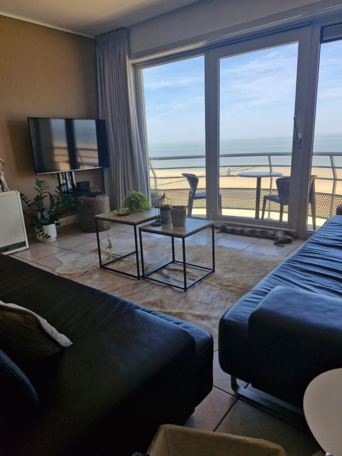 Appartement Met Zeezicht, Zwembad & Garage Ostende Zimmer foto